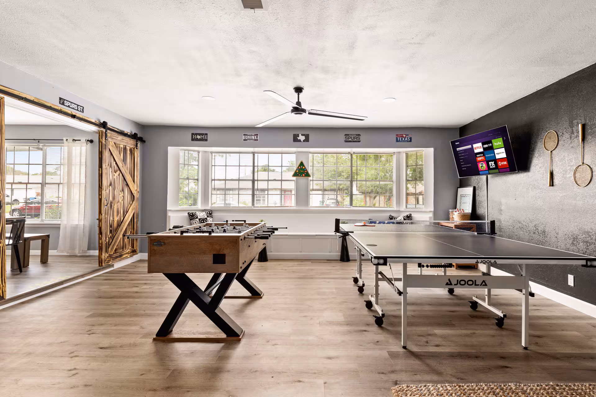 Stay Where You Play -  Sport Court, Cowboy Pool - Holiday Home