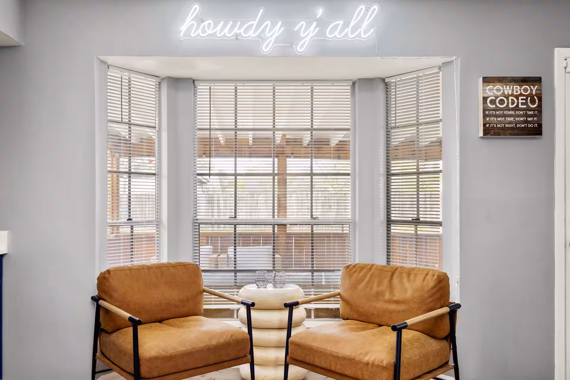 Stay Where You Play -  Sport Court, Cowboy Pool - Holiday Home